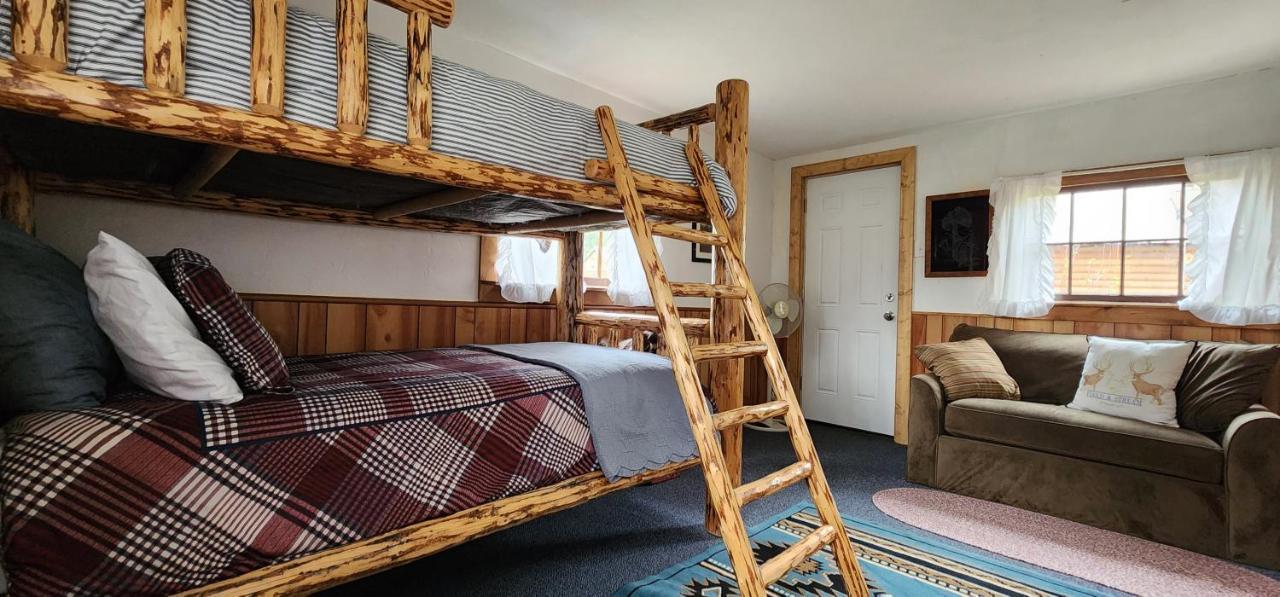 Bear Creek Ranch Bed & Breakfast Essex 外观 照片