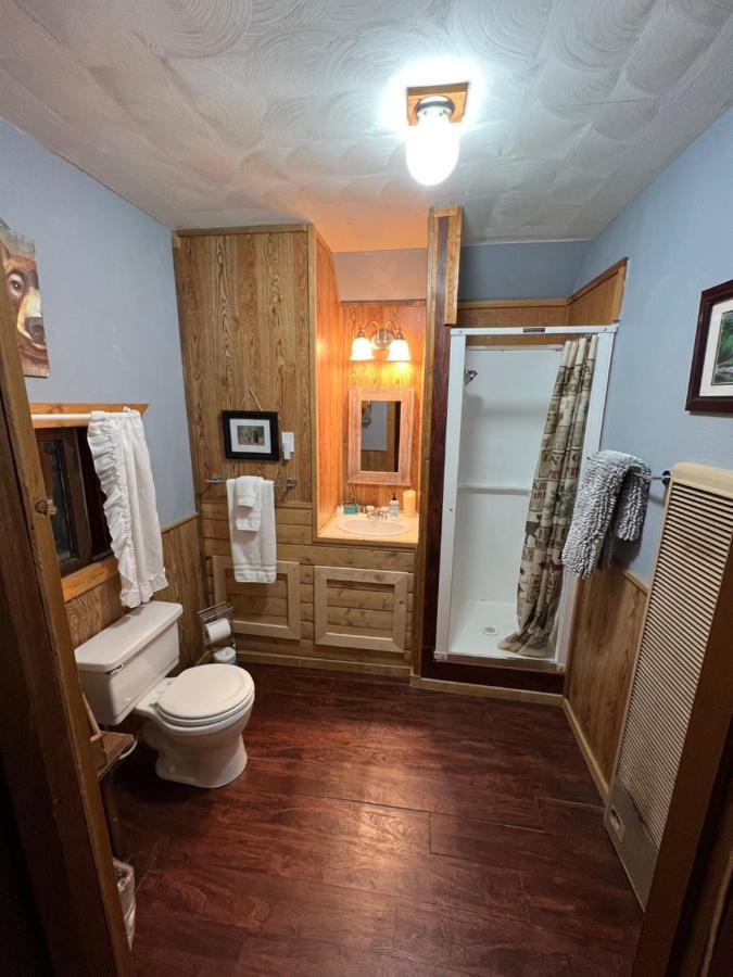 Bear Creek Ranch Bed & Breakfast Essex 外观 照片